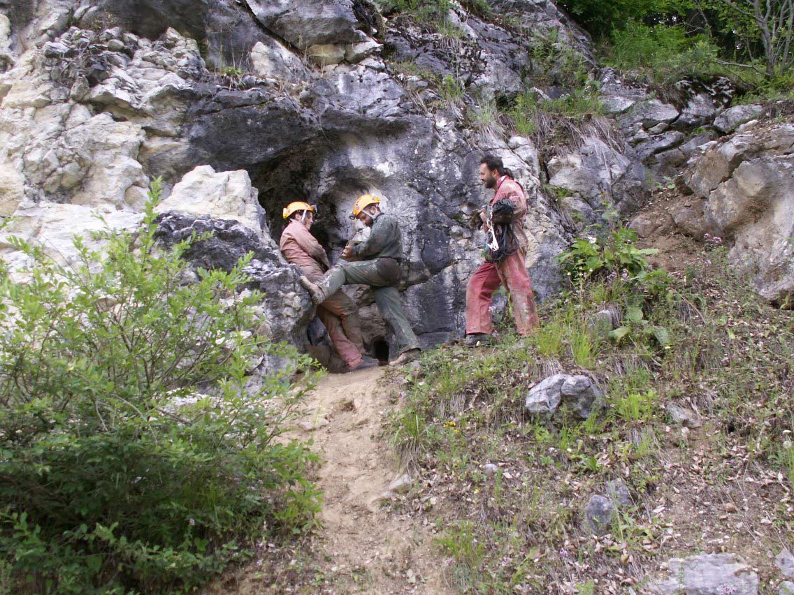 Explorări speologice preliminare în zona Lacul Floroiu - Valea Sebişel (M.Vlădeasa) - 2