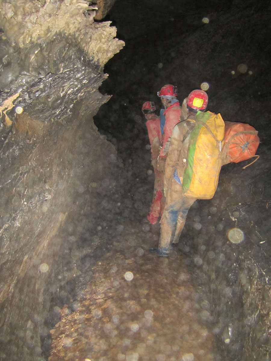 Expeditie de 10 Zile in V5 - Cea mai adanca pestera din Romania - 17