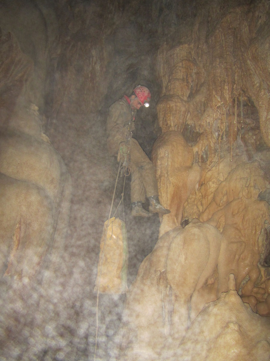 Expeditie de 10 Zile in V5 - Cea mai adanca pestera din Romania - 26