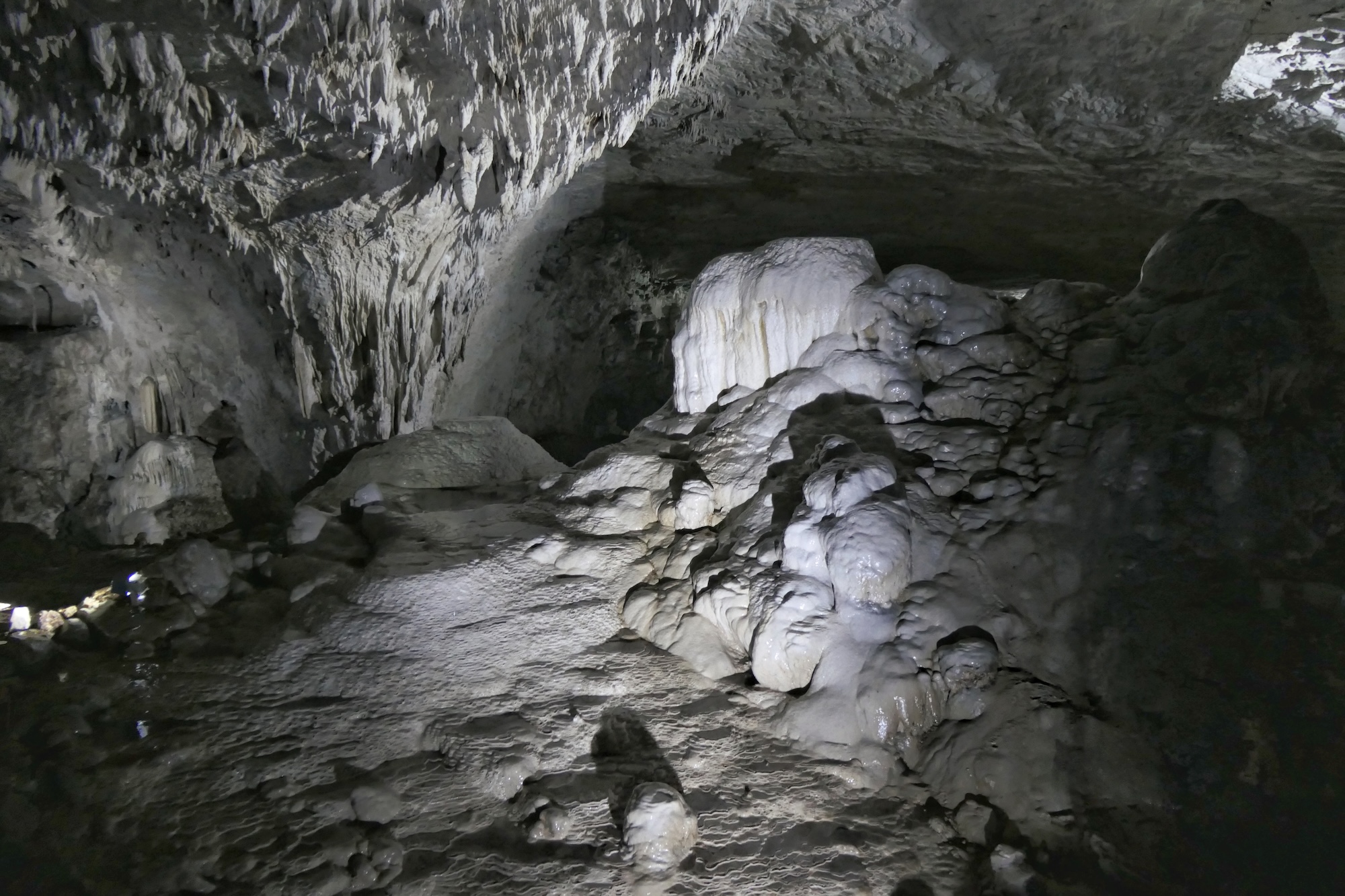 Peştera Meziad - foto: Radu Manta