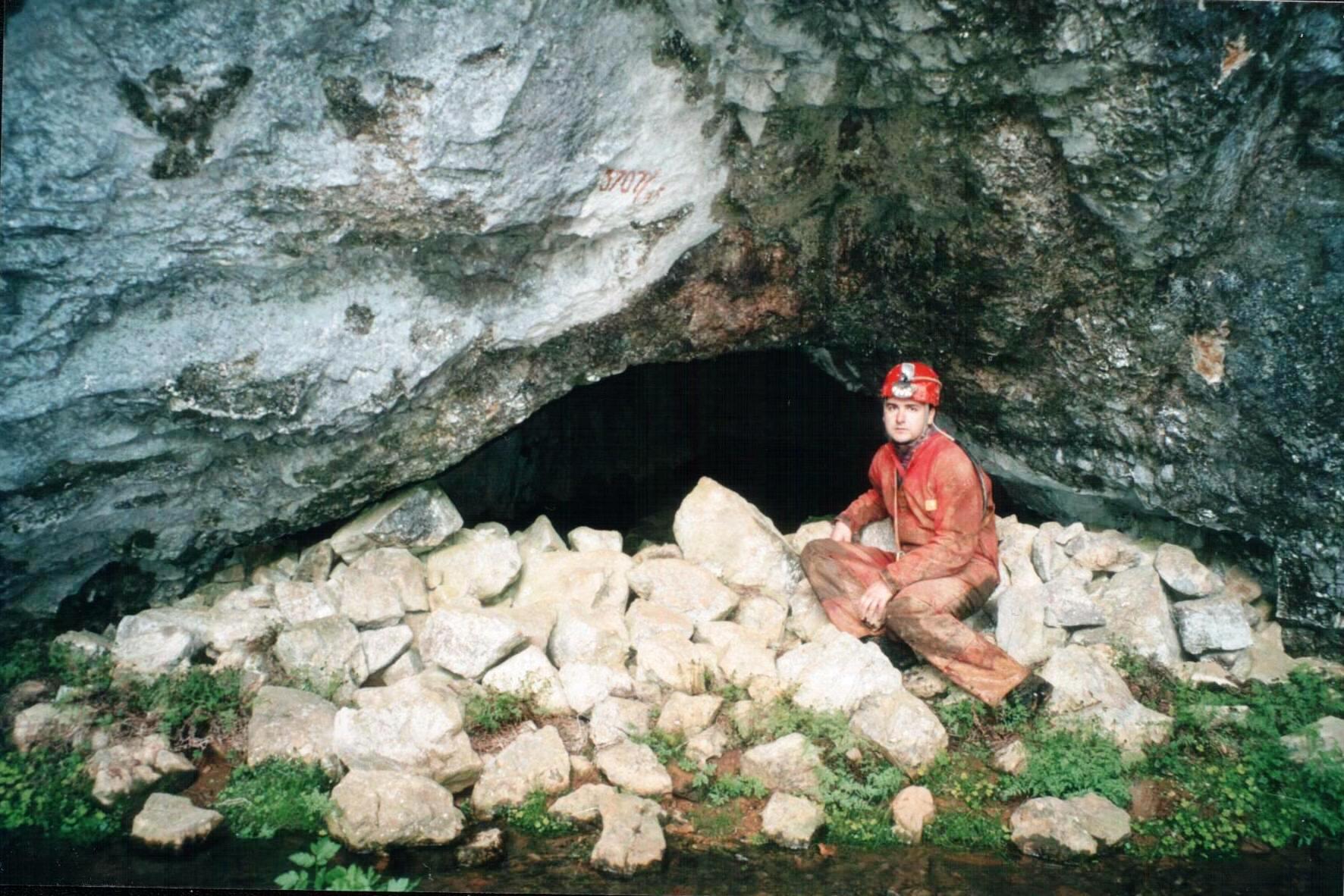 Pestera Nr.2 de la Stanul Cerbului. Foto: Victor Ursu