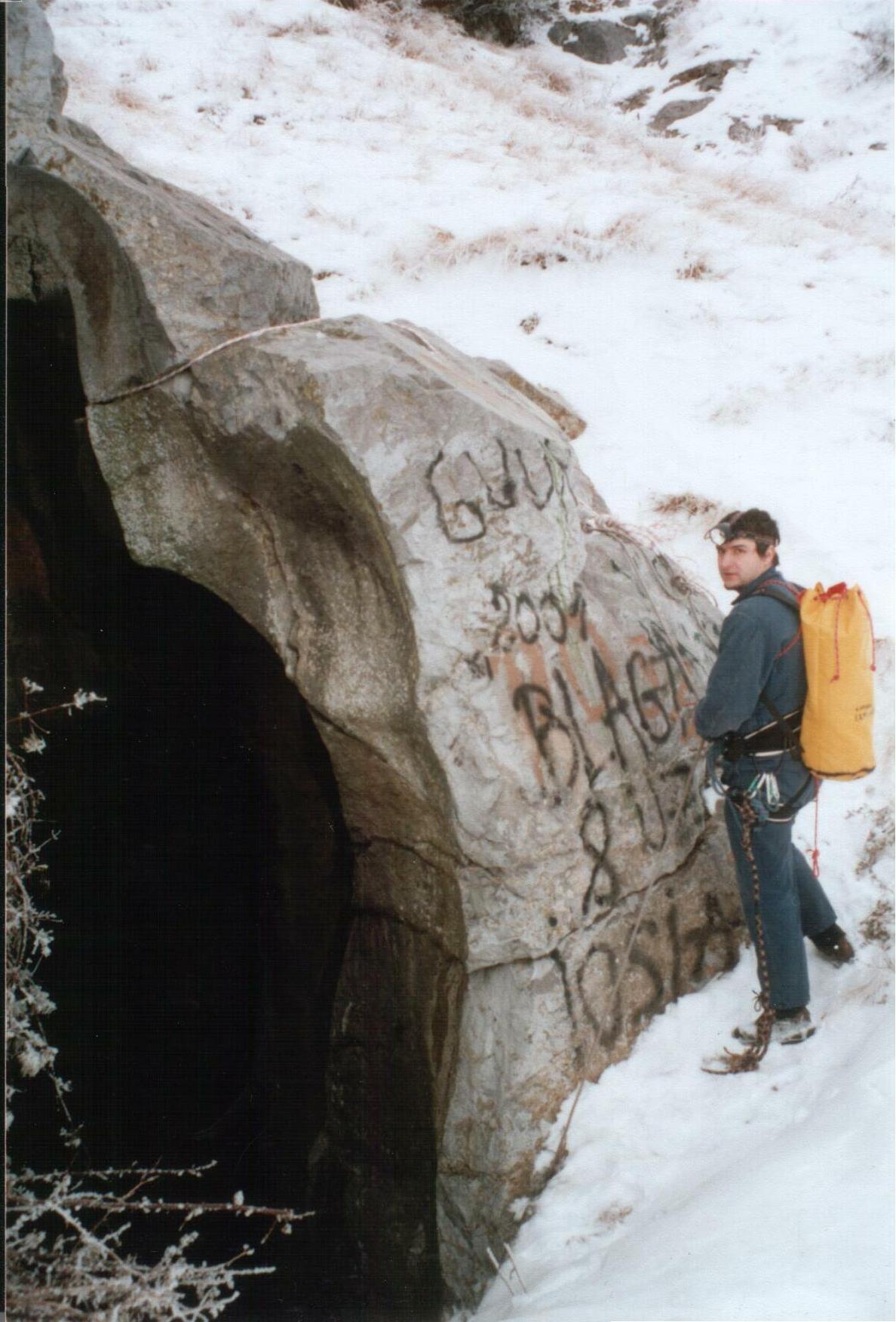 Avenul de la Betfia. Foto: Victor Ursu