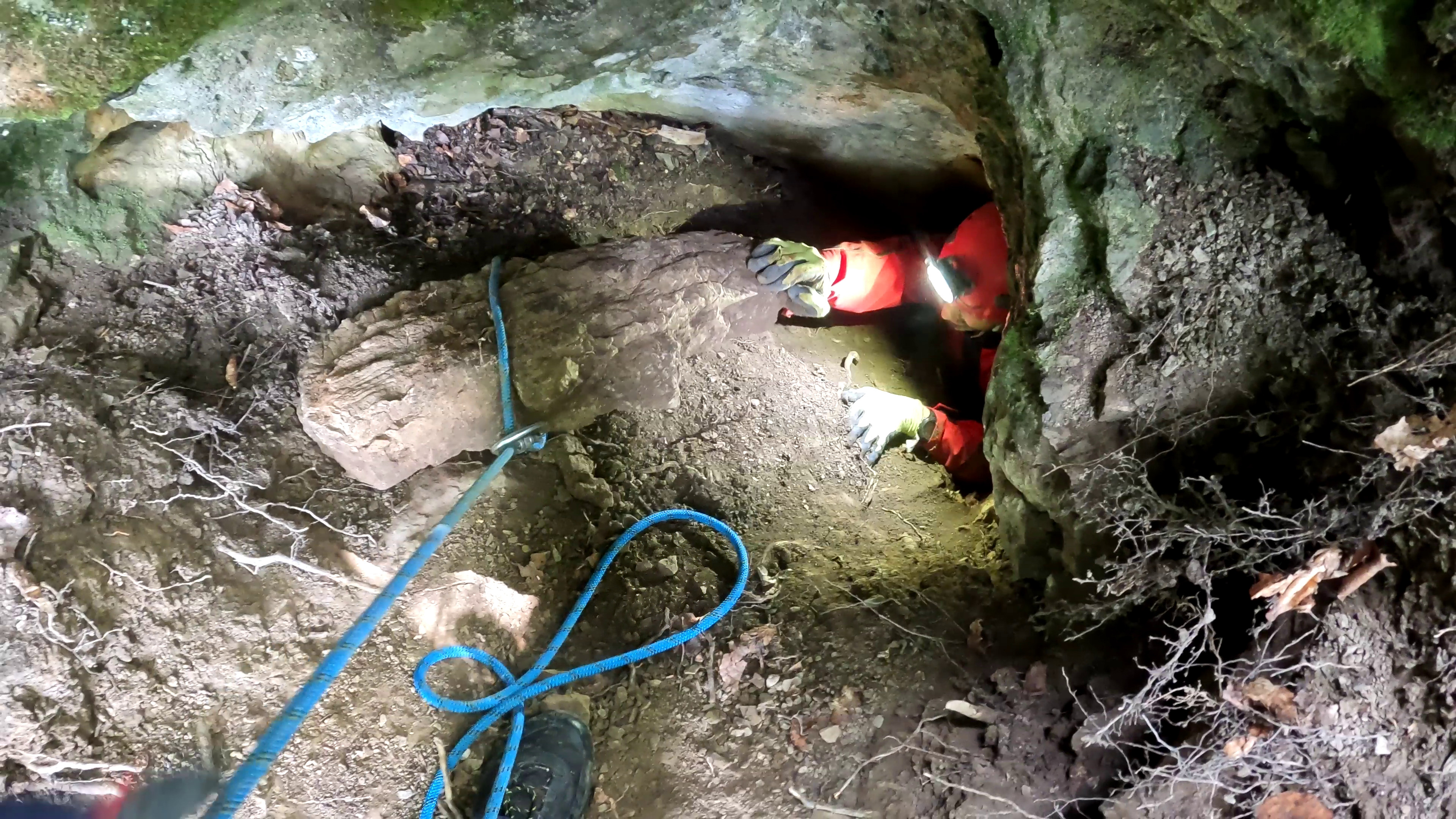 Peştera de Sus din Valea Băii - Image 3