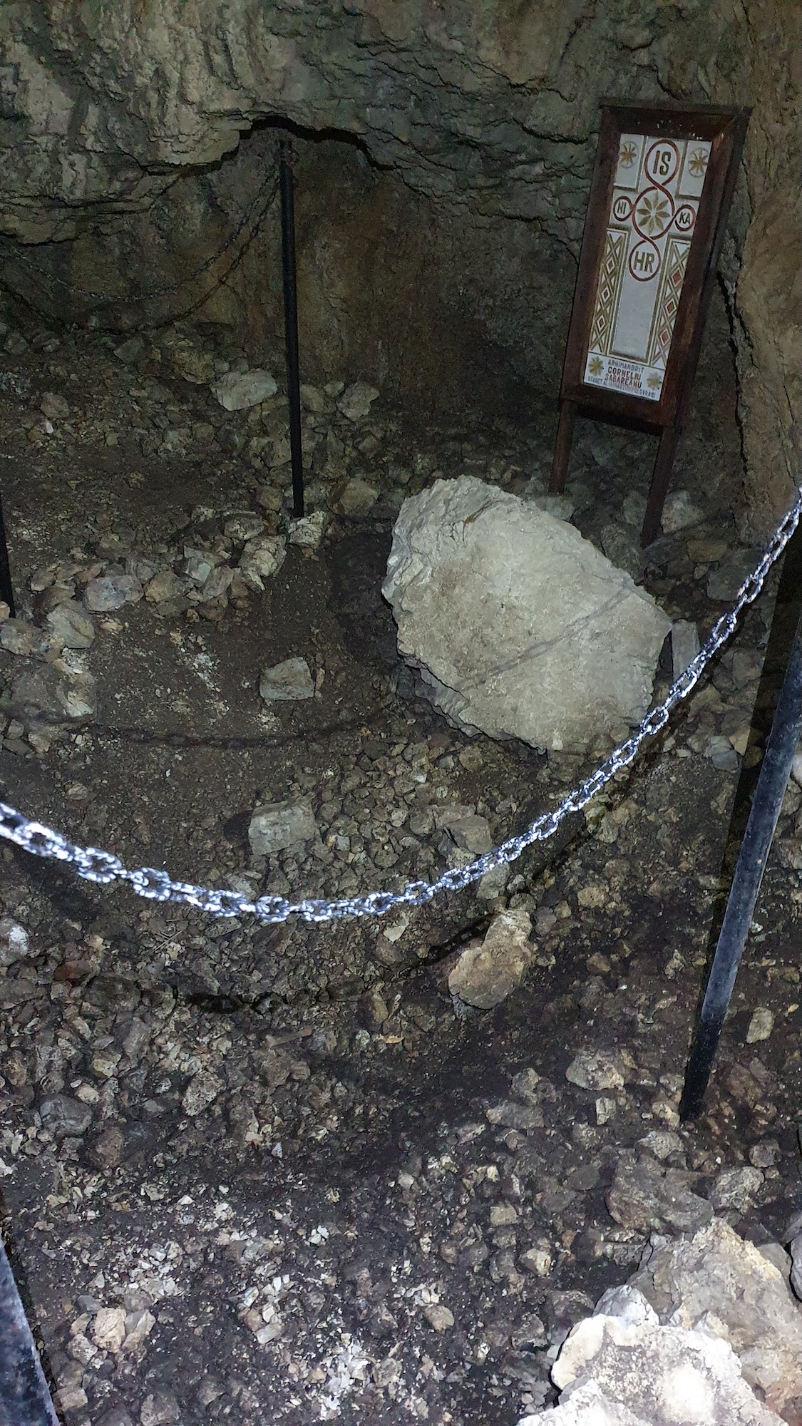 Din Pestera foto G. Dragomir