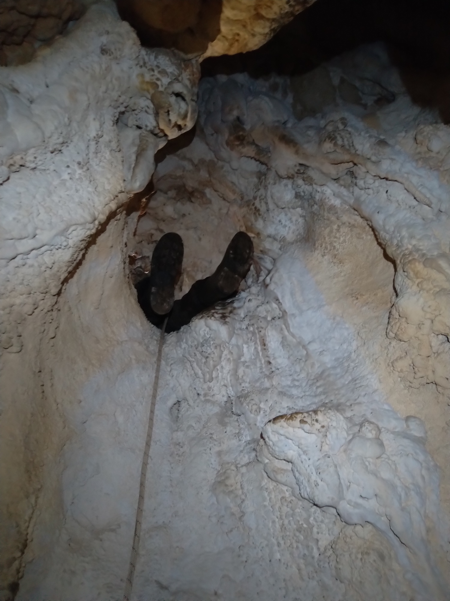 Peștera Răcoroasă - Image 3