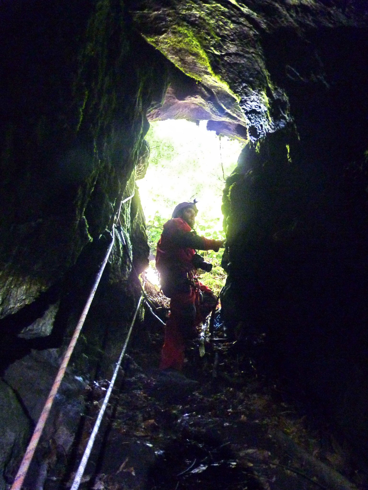 Avenul din Răspântii - foto: Octavian Stanescu