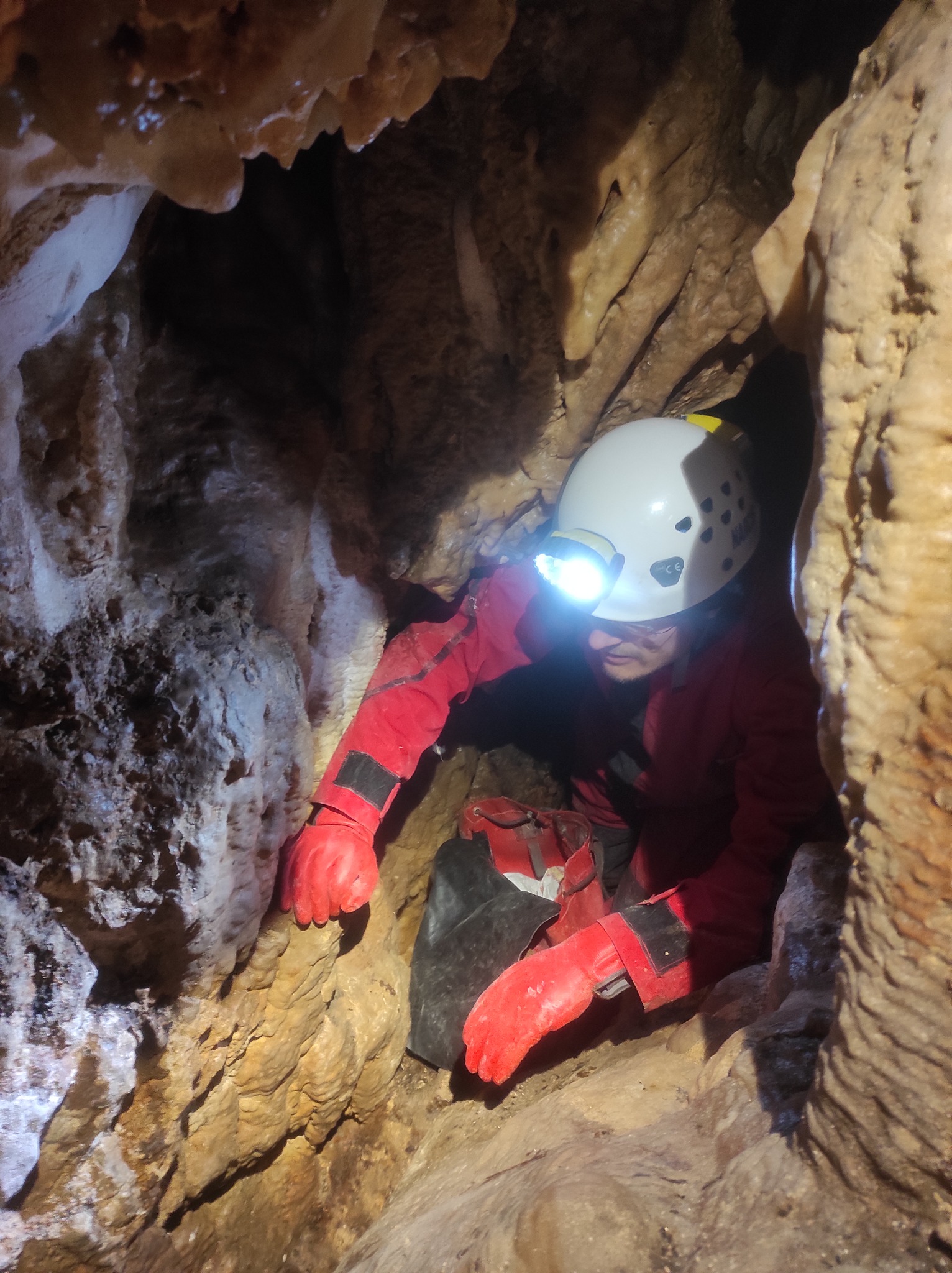 Explorare în Peștera din Crângul Ciorii - 5