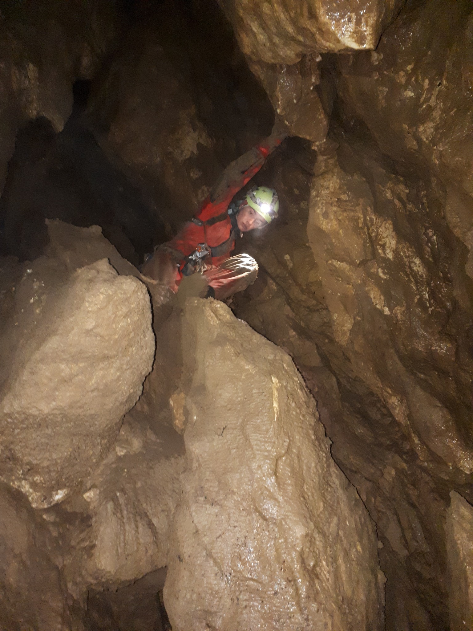 (Avenul) Gaura Bârnoaiei a ajuns la -89 m! - 7