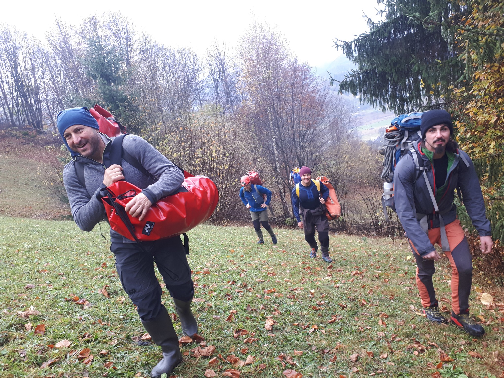 (Avenul) Gaura Bârnoaiei a ajuns la -89 m! - 15